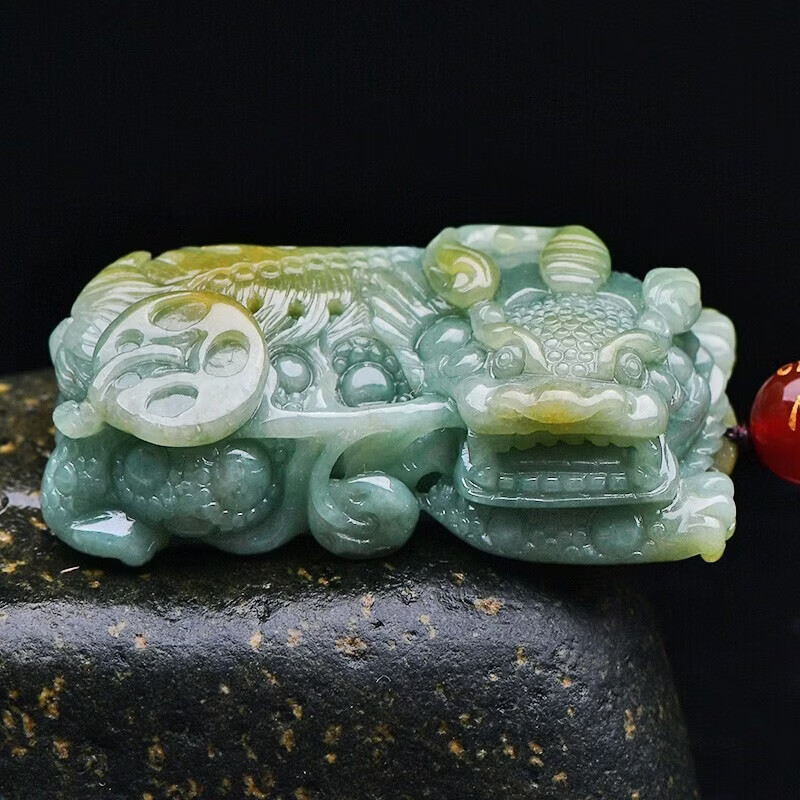 神翠鸟女神节好礼孤品翡翠貔貅吊坠男女款玉石挂坠配绳子 送人生日礼物 款四 QYF3662q