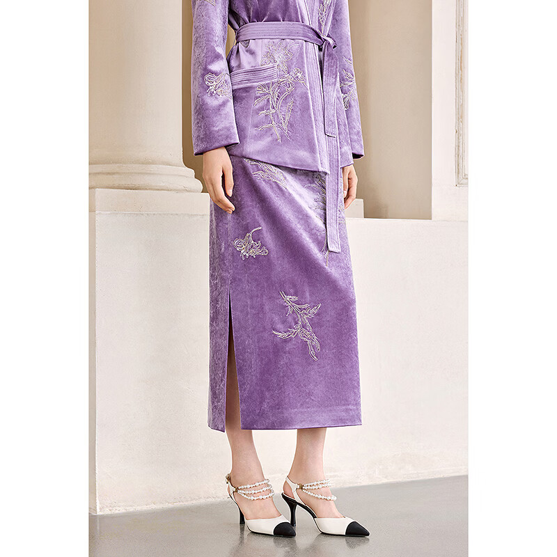 OBBLIGATO奥丽嘉朵2026早春新款刺绣高腰醋酸新中式丝绒半身裙 深紫单裙 S