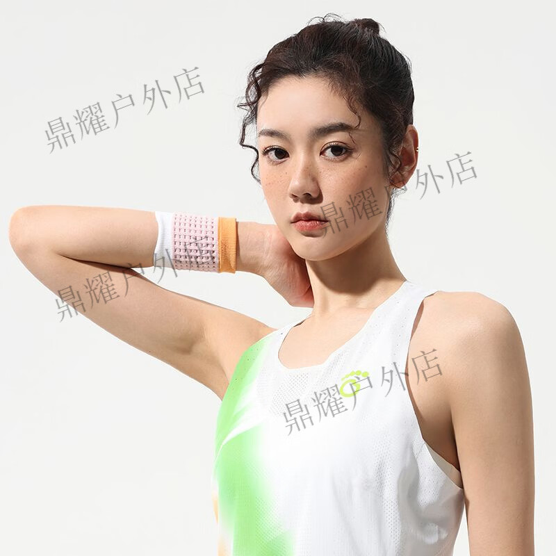 马孔多（macondo）跑步护腕无缝编织3D立体结构高弹夏天跑步擦汗男女款 彩妆粉【单只】