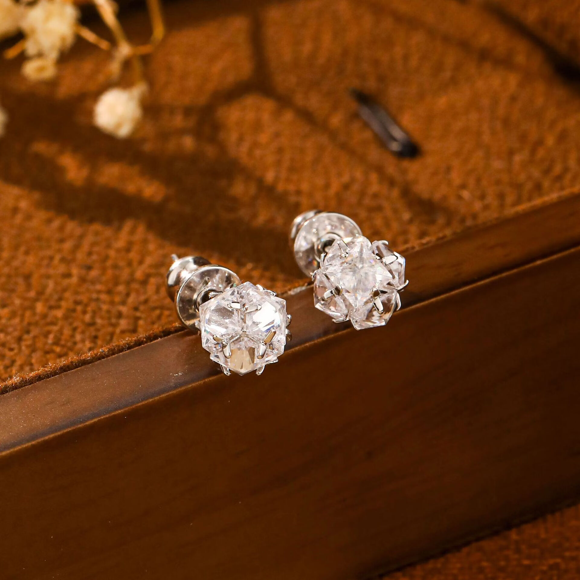 �������챬��ʱ��С�ɼ����ʯ����Ů��ʽ�߼��ж������ݰٴ����ʶ��� �ʯ����+ԭ����� 39Ԫ