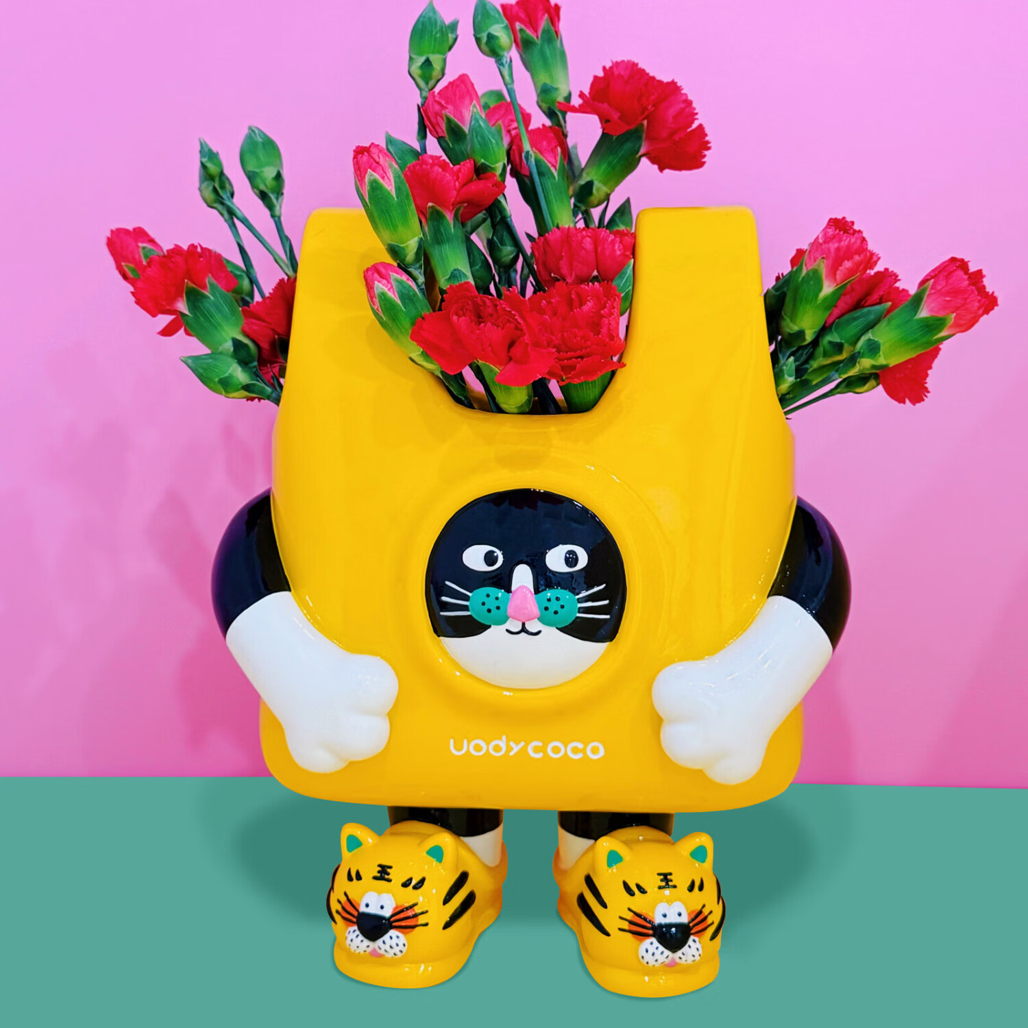 UODYCOCO原创小富贵花瓶手绘设计高级感轻奢可爱卡通创意插花容器生日礼物 小富贵手提袋花瓶