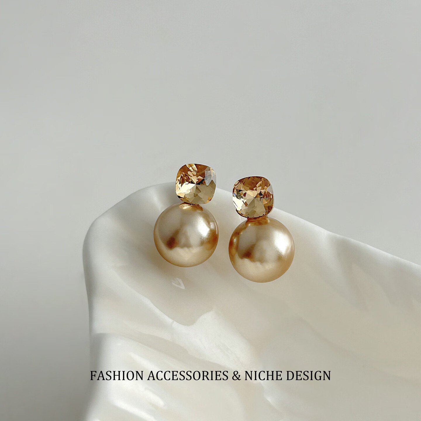 �������������ʯ����Ů��ɫʱ�����ʸ߼��������׹����һ�������ٴ���� ����ɫ�����ʯ���� 39Ԫ