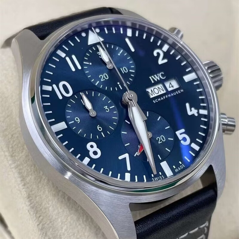 万国（IWC）礼物 飞行员计时腕表 蓝盘皮带 自动机械男表 IW388101 41mm