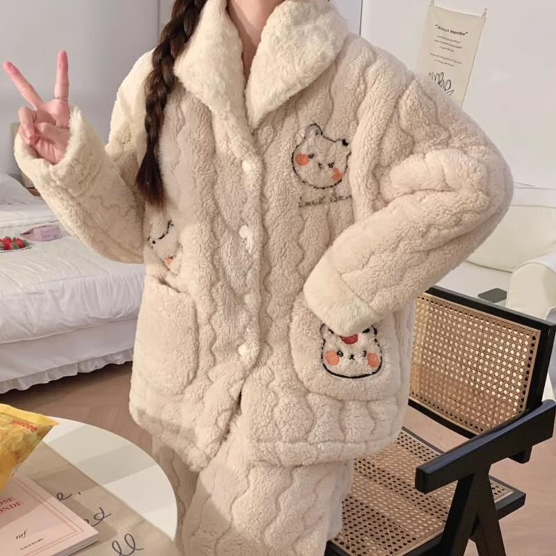 缪黛 MAULTIAY秋冬季三层夹棉睡衣女款珊瑚绒加厚加绒卡通小熊冬天法兰绒家居服 限时秒杀 《少量现货》 M