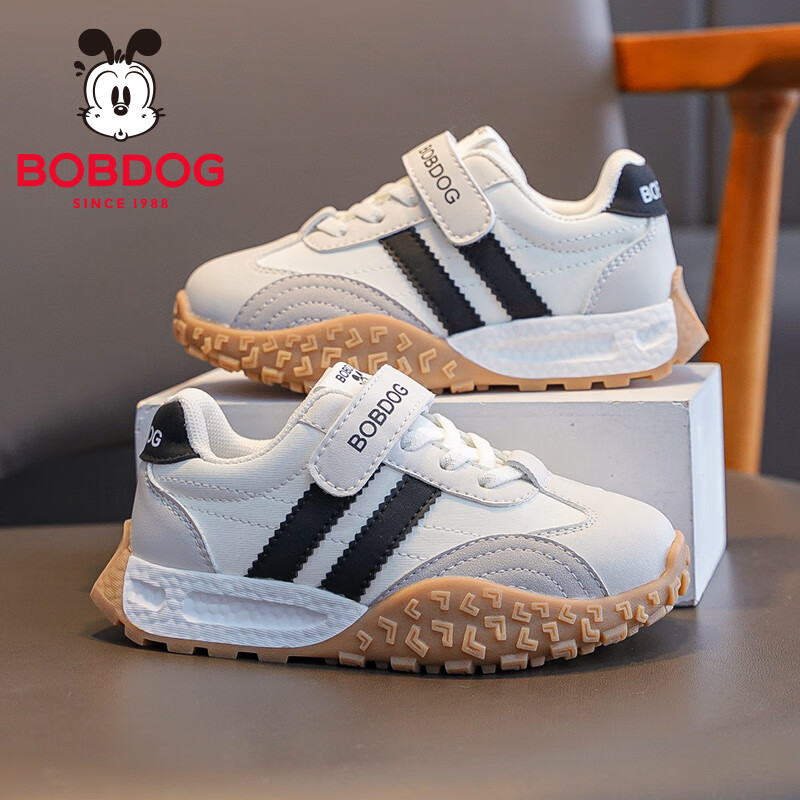 巴布豆（BOBDOG）童鞋男童2025冬季舒适百搭跑鞋加绒保暖二棉鞋低帮休闲二运动鞋女 米/黑53106(革面) 26 适合脚长15.6cm
