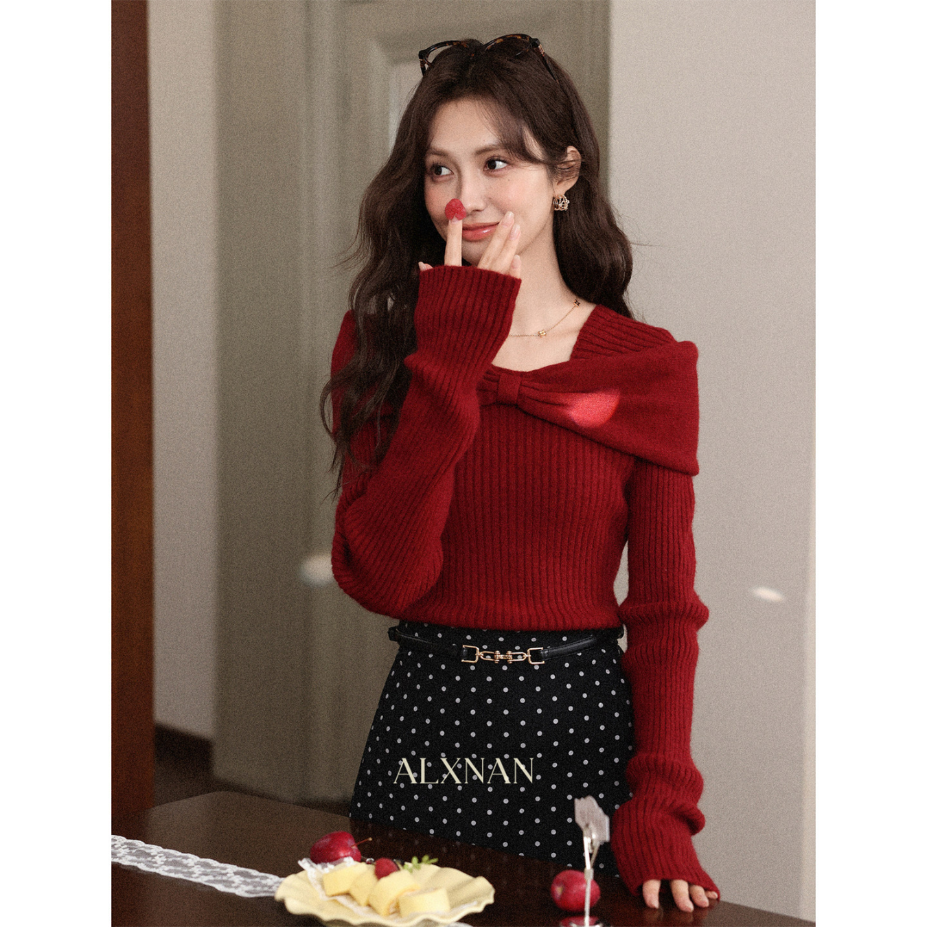 鹿向南新年法式红色毛衣针织衫女秋冬内搭设计感上衣 红色T恤 L