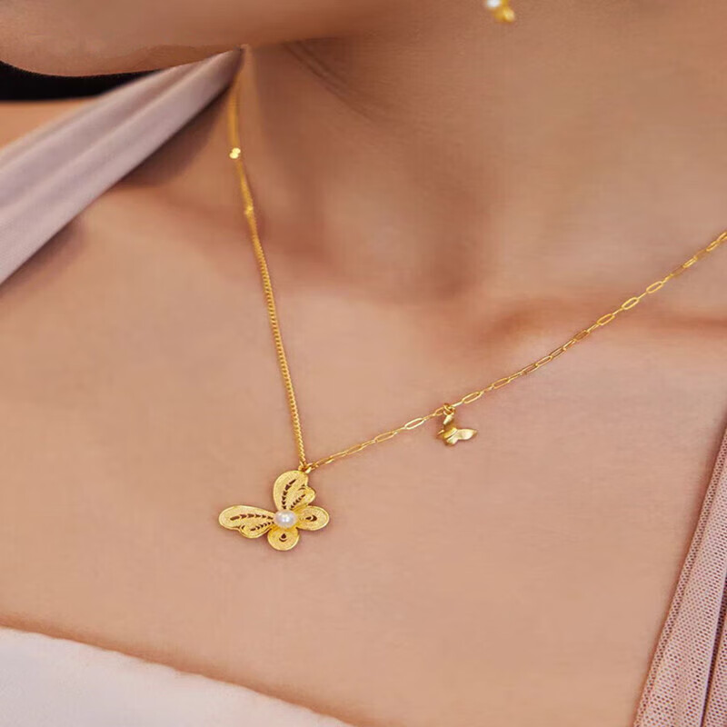 LIIA七夕情人节2026新款黄金色双c项链女小香风吊坠18K双c套链送女友 流光花丝珍珠蝴蝶项链