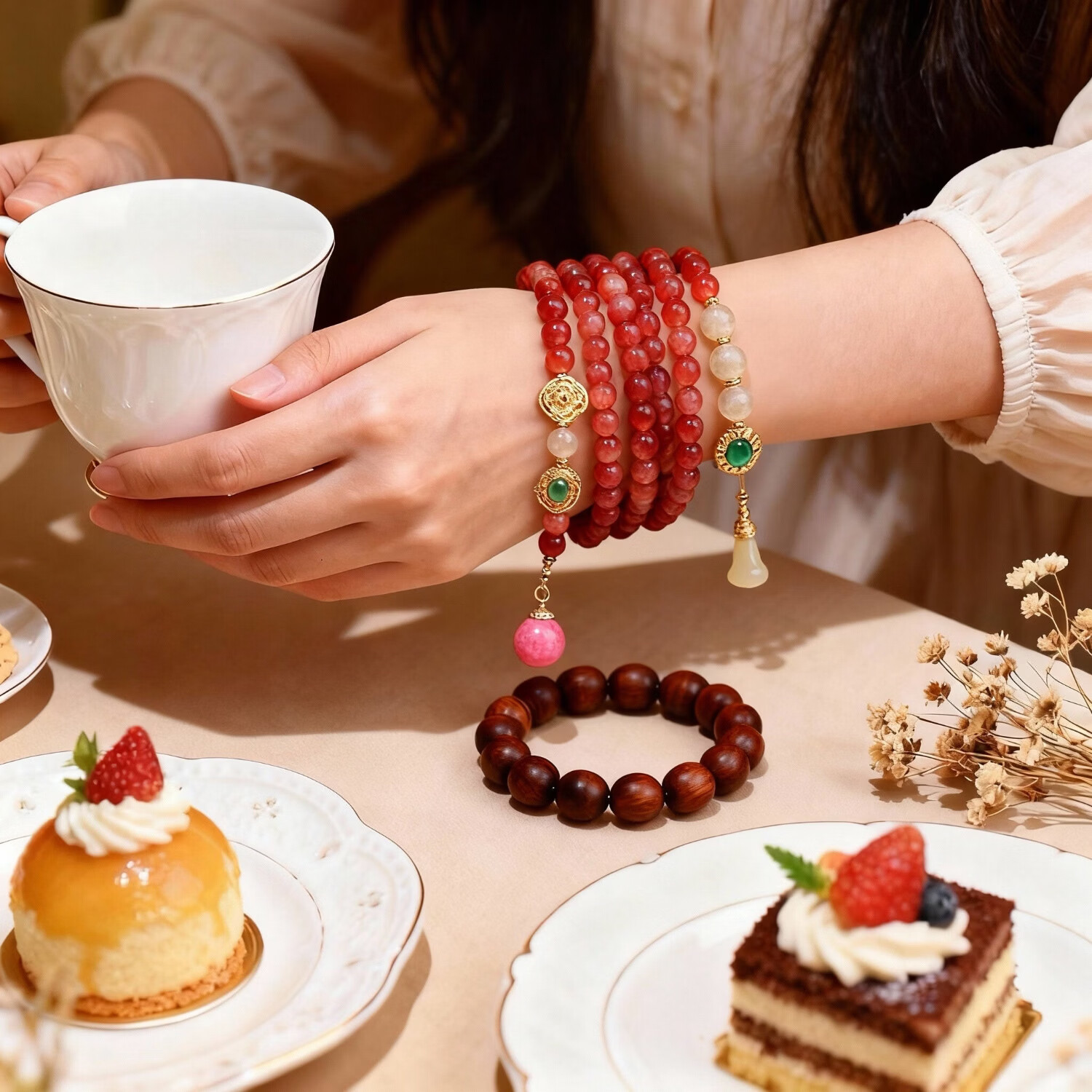 新年礼物本命年礼物天然南红手串项链女金发晶和田玉翡翠