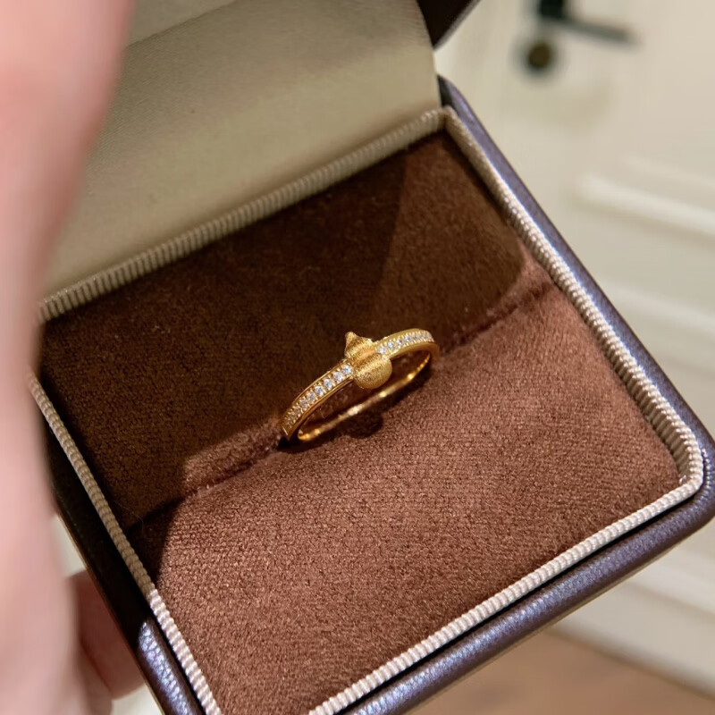 花饰庄园金色拉丝葫芦锆石戒指女轻奢感精致福禄气质食指戒小众设计感 金色拉丝葫芦锆石戒指