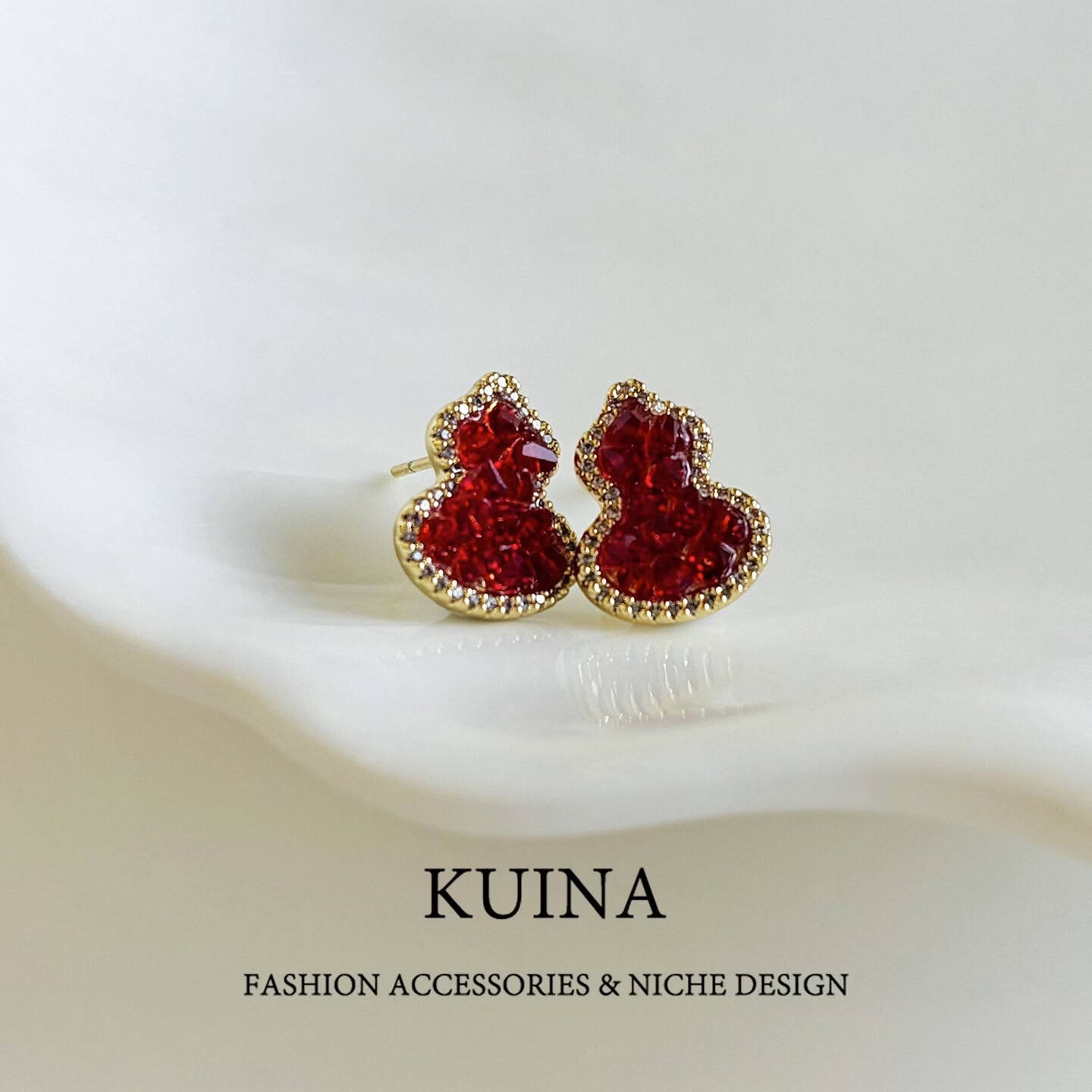 花饰庄园红色水晶葫芦耳钉精致小巧百搭气质巨好看耳环高级感新年耳饰