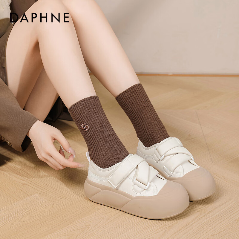 达芙妮厚底小白鞋女2025秋冬新款女鞋软萌大头鞋子女增高百搭板鞋ZJ 米杏色【魔术贴-跟高4cm】 39