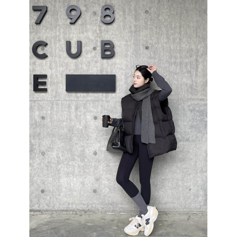 MODX黑色羽绒马甲女款2026新款秋冬高端欧货洋气外穿马夹背心立领坎肩 黑色 L