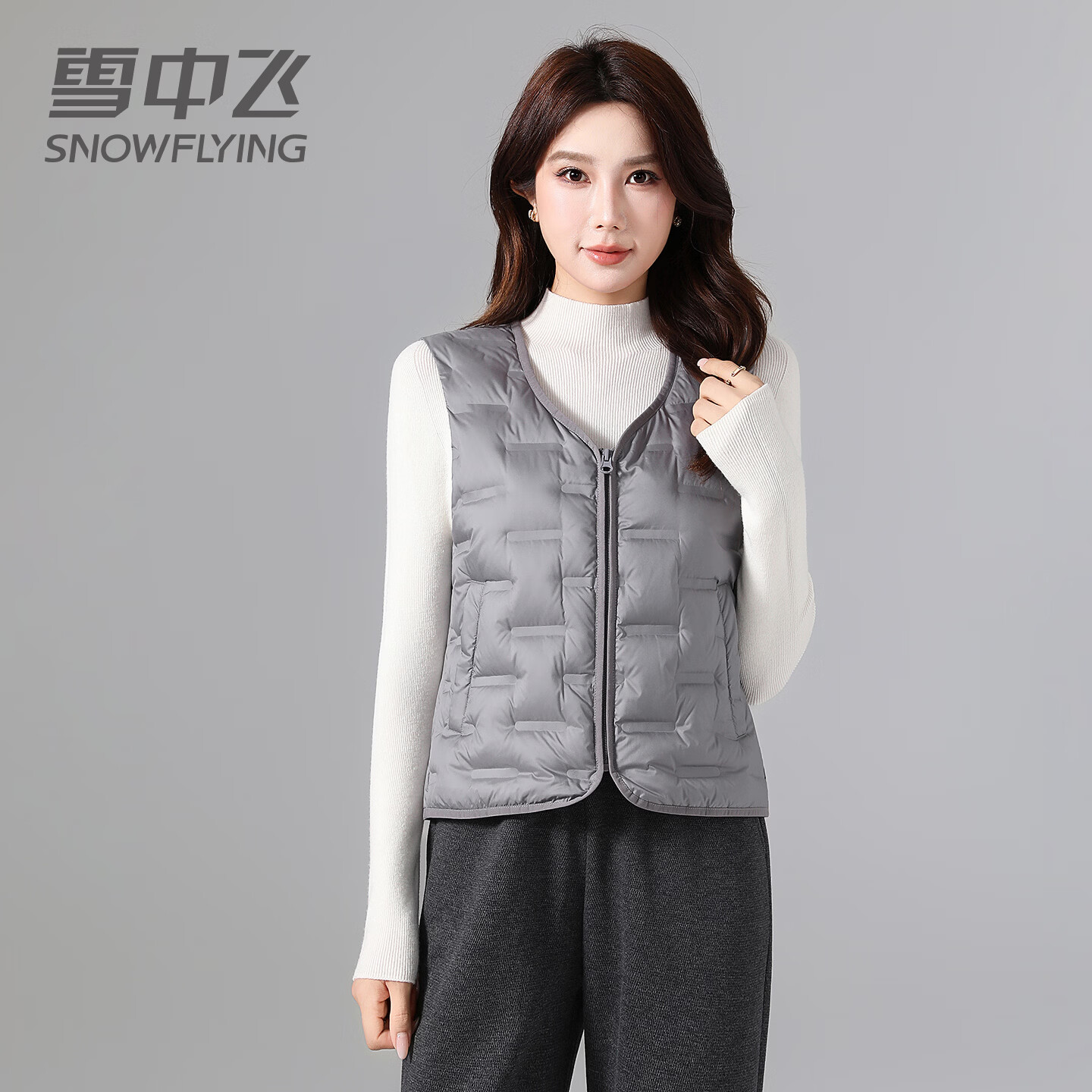 雪中飞轻薄v领羽绒服马甲女短款2025年新款轻便内外穿坎肩秋冬保暖外套 高级灰 M 165/84A