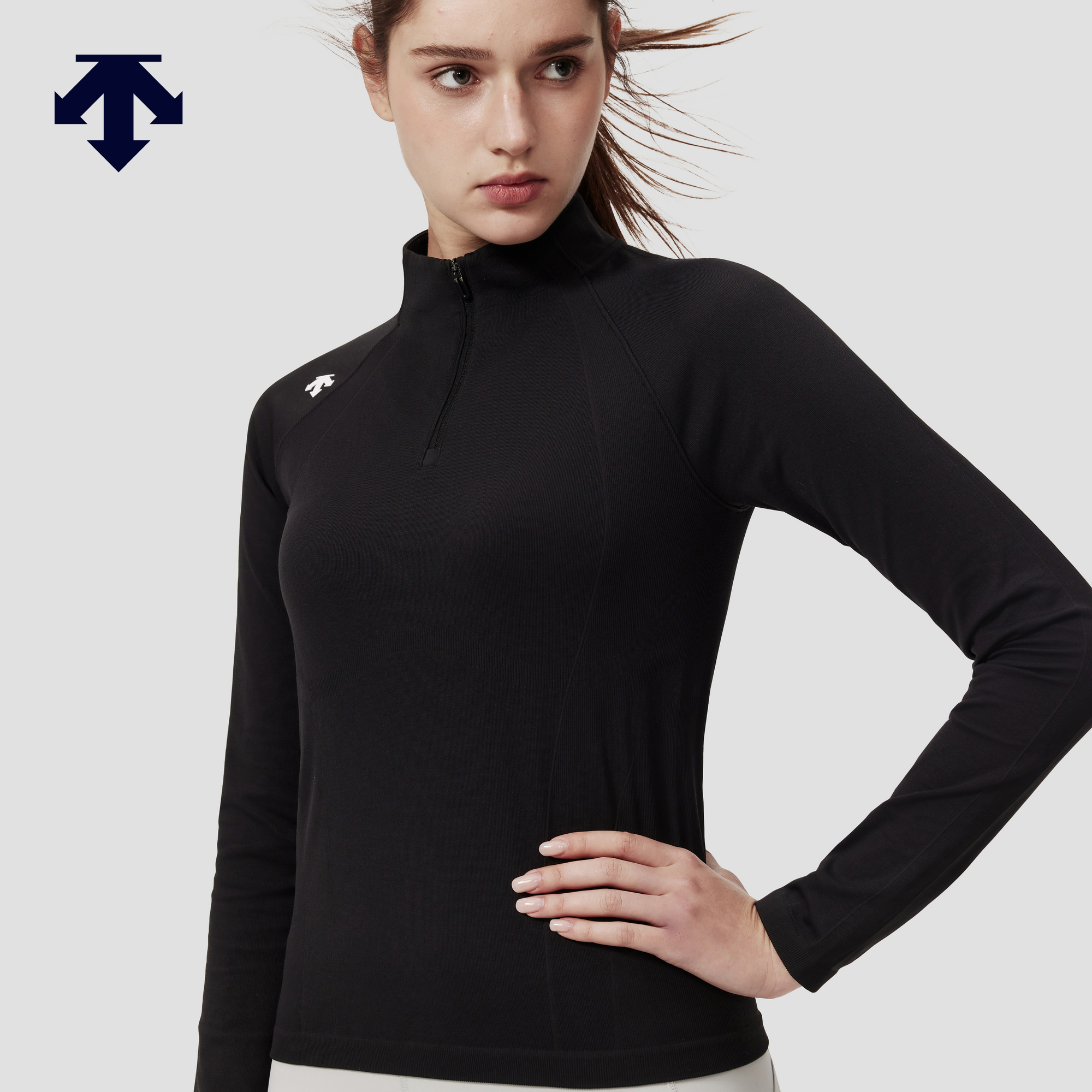 迪桑特（DESCENTE）WOMEN’S TRAINING系列女士半拉链长袖针织衫 BK-黑色 M (165/84A)