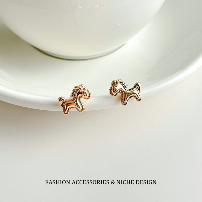 ���������¿������ɹ���������С������Ů��С����ƶ���ʱ�аٴ���� ��ɫ����С������ 17.9Ԫ