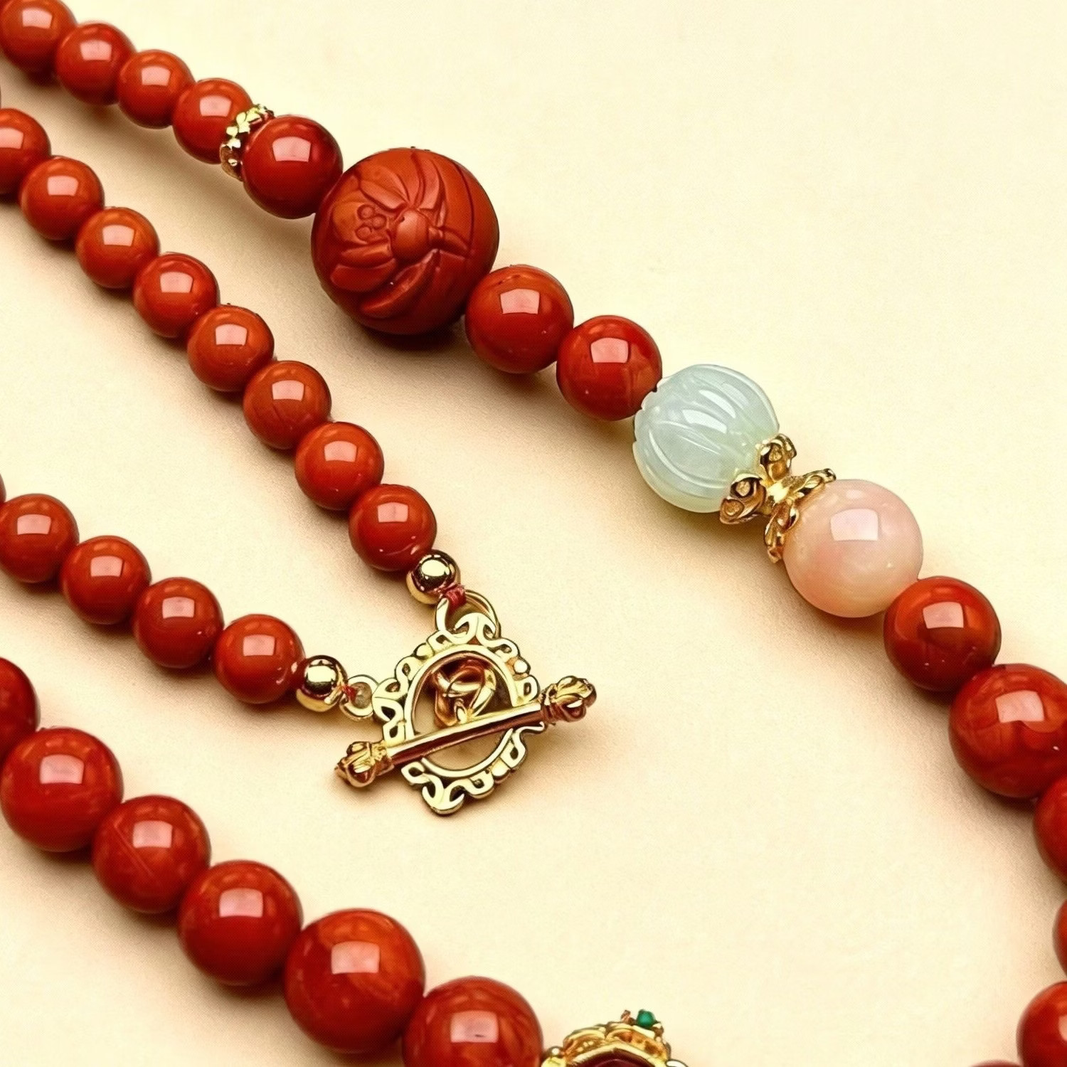 新年礼物送妈妈手串本命年礼物满肉南红串珠女翡翠银项链