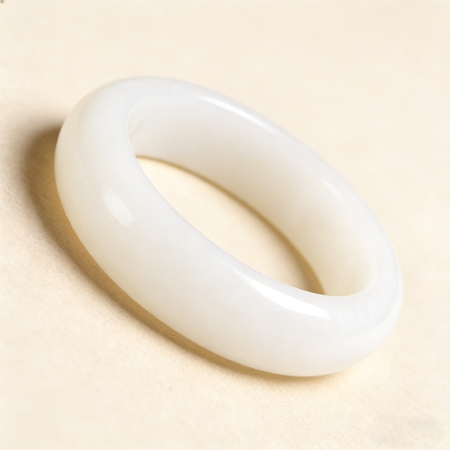 羊脂玉手镯哪个牌子好?2026年这9款超值推荐,宝妈们绝对不能错过的选购秘籍-图片6