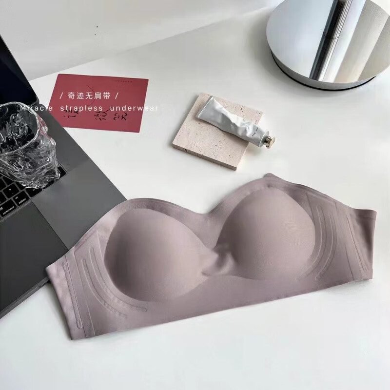 达芙妮 无肩带内衣 买一赠一！19亓到手2件 赠品颜色随机！！ - 线报酷