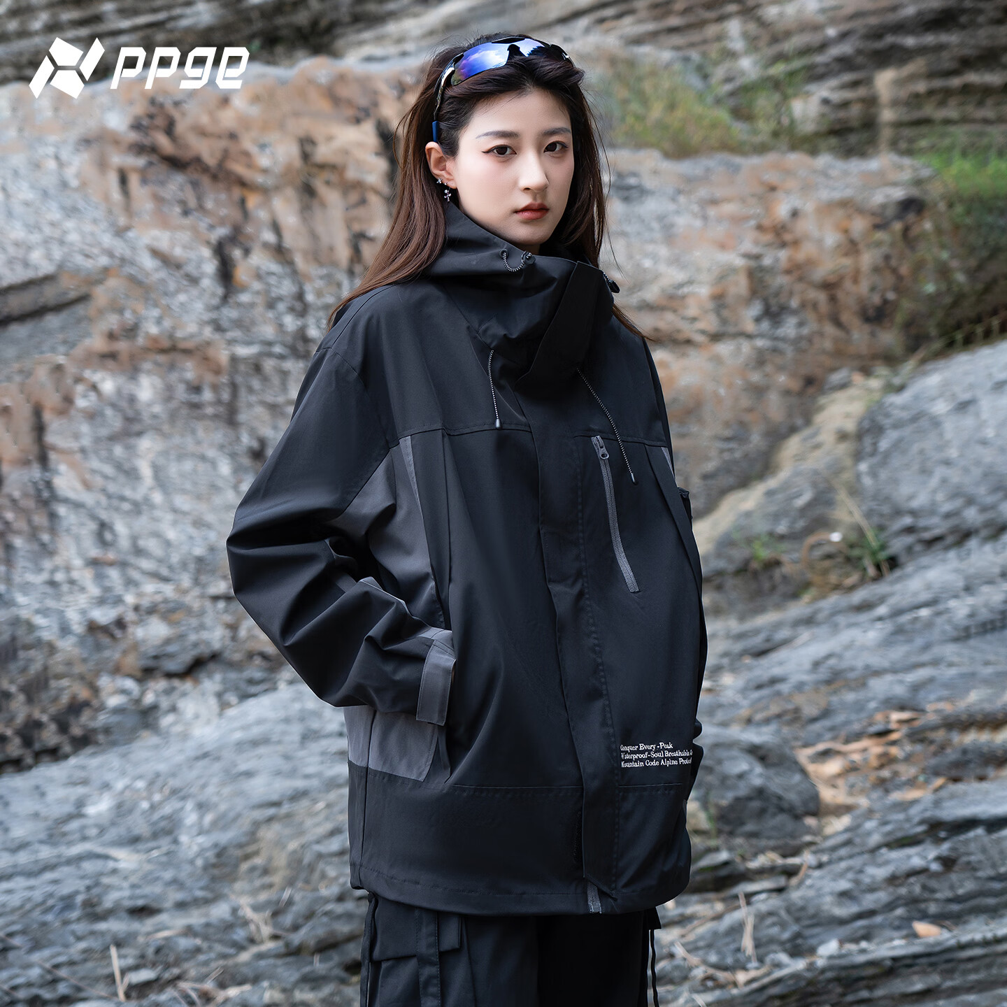 PPGE冲锋夹克防风可调节抽绳本命年骐骥红登山衣服男女同款户外外套 墨陨黑 2XL