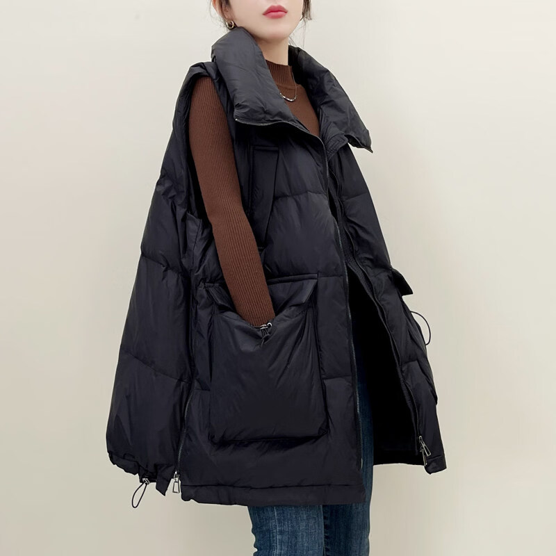 MODX欧货中长款羽绒马甲女2026秋冬韩版宽松坎肩白鸭绒外套大口袋马夹 黑色 4XL 180-200斤