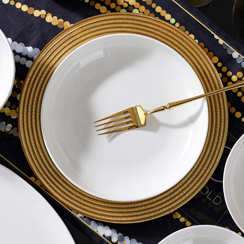 几句纯白色浮雕金盏花釉下彩系列陶瓷餐具套装家用饭碗菜盘高温陶瓷 纯白瓷浮雕金盏花 16件套 （竹筷子）