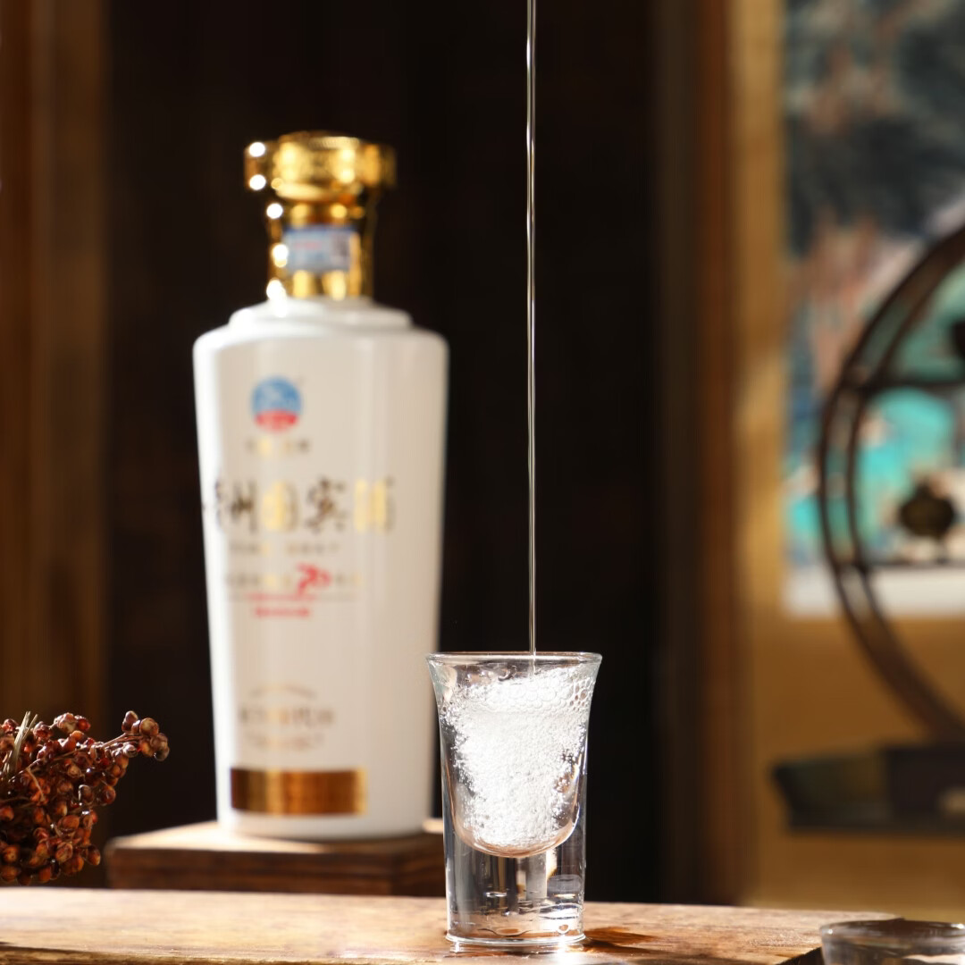 铸匠师贵州国宾酒70 纯粮酱香53度经典卡盒款送礼袋53%Vol500ml 53度 500mL 6瓶 贵州国宾酒70年代（卡盒式礼袋装）