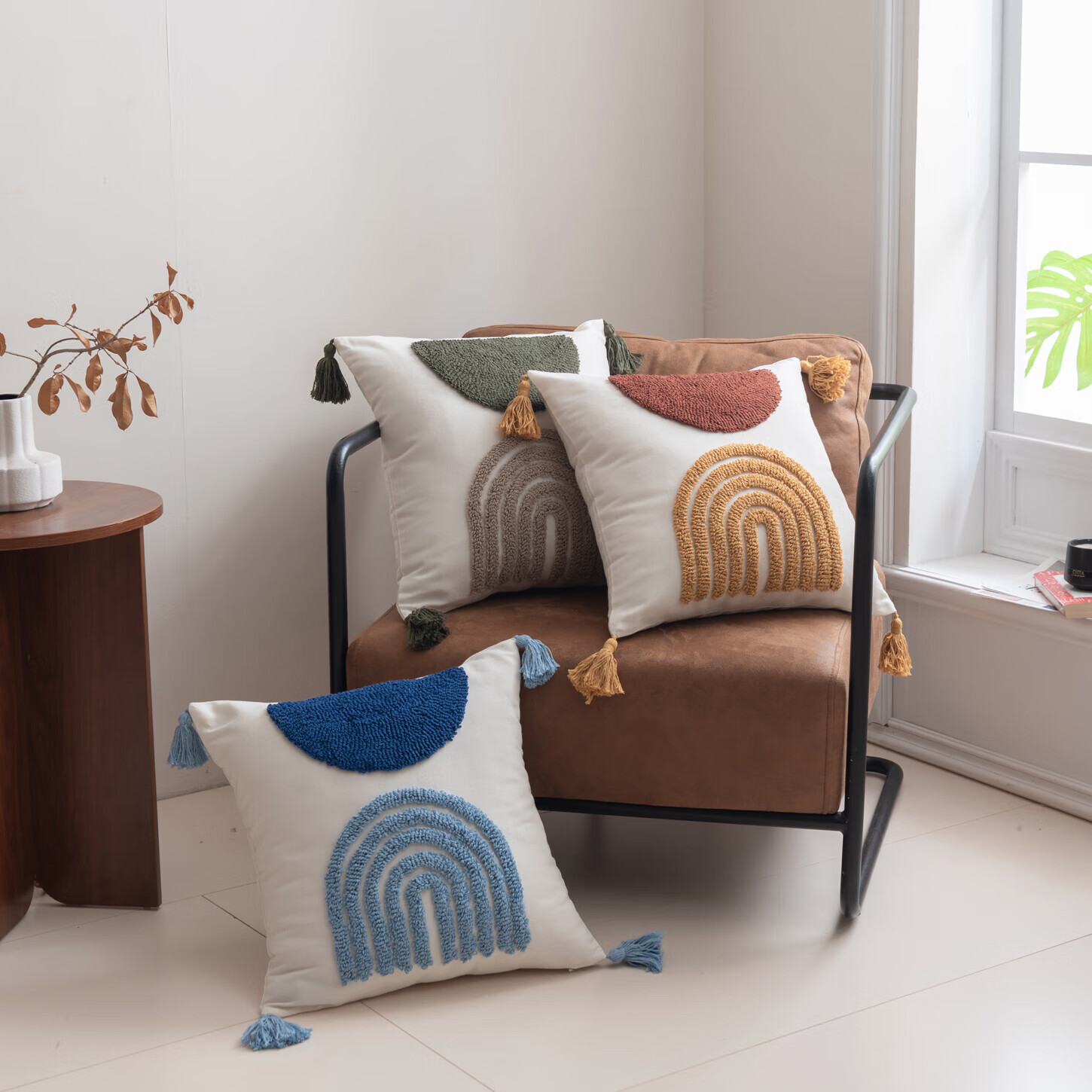 【精选厂家】北欧风绣花抱枕办公室沙发客厅腰枕靠背垫床头靠枕汽 蓝【北欧绣花流苏抱枕】 45x45cm【单抱枕套】