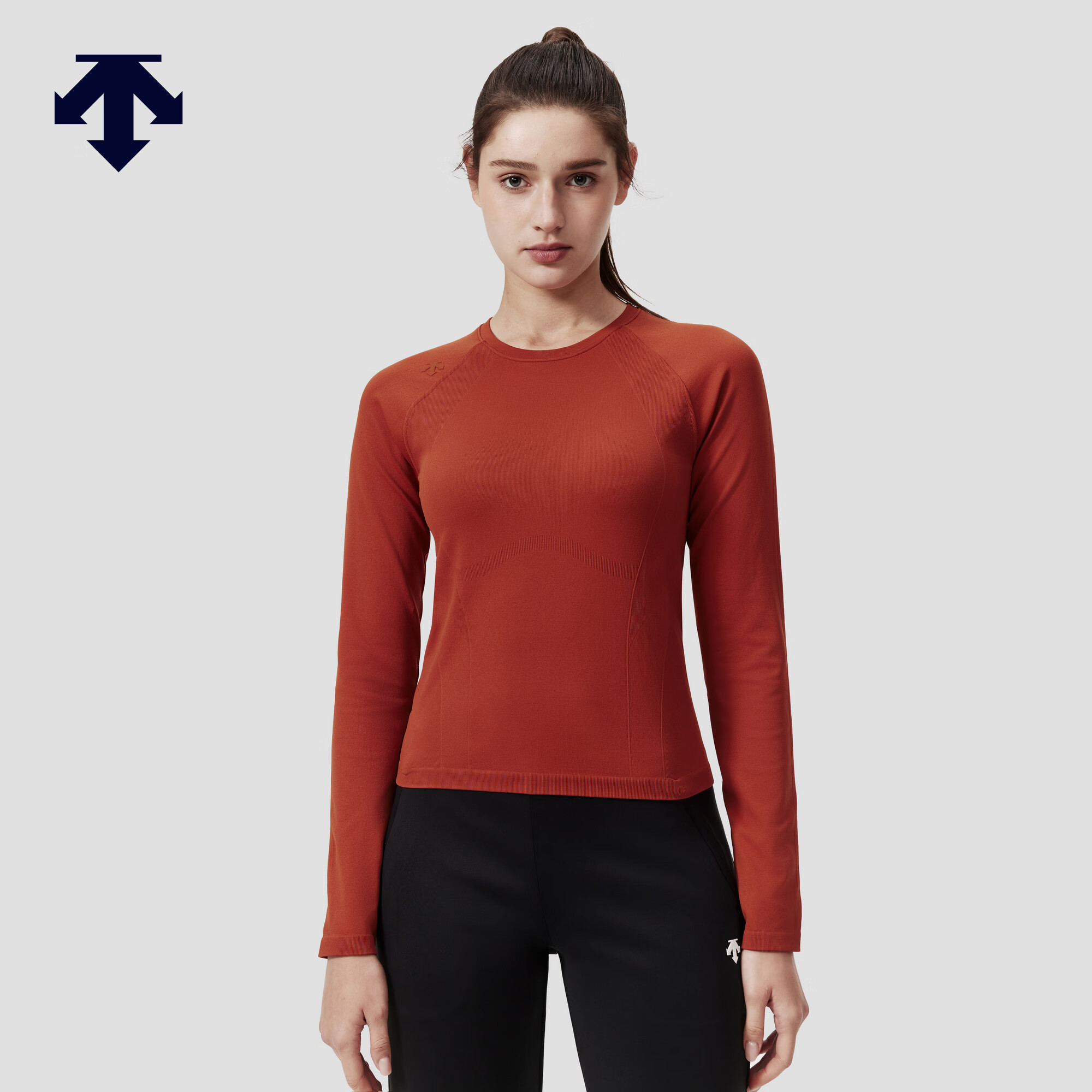DESCENTE迪桑特WOMEN’S TRAINING系列女士圆领修身长袖针织衫 DO-深橘色 M (165/84A)