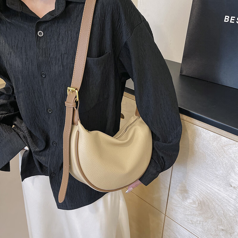 【厂家直供】软皮大容量腋下包包女2025新款休闲百搭单肩斜挎包复 黑色