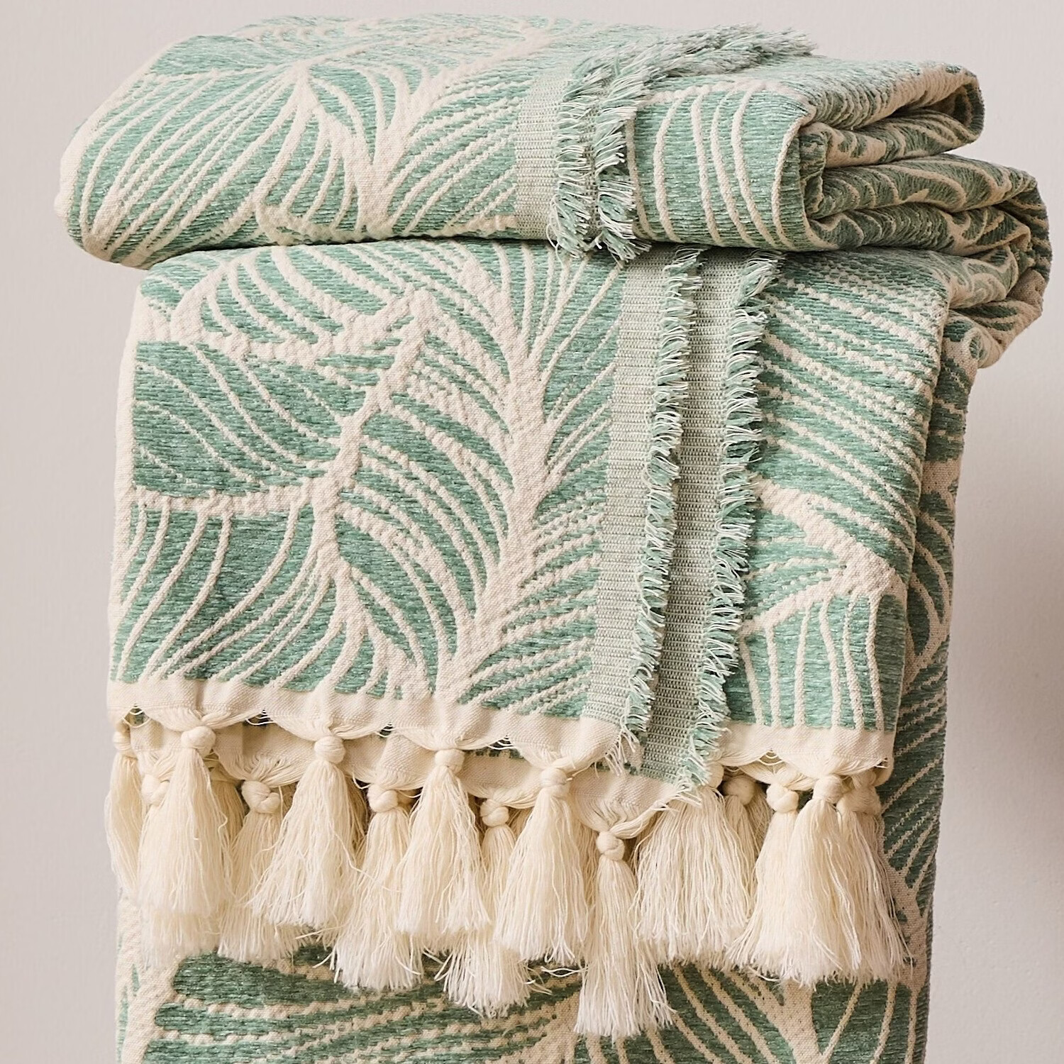 VTX外贸欧美午睡毯休闲毯车载沙发毯全盖毯流苏毯田园小清新保暖披肩 浅绿 127*153CM