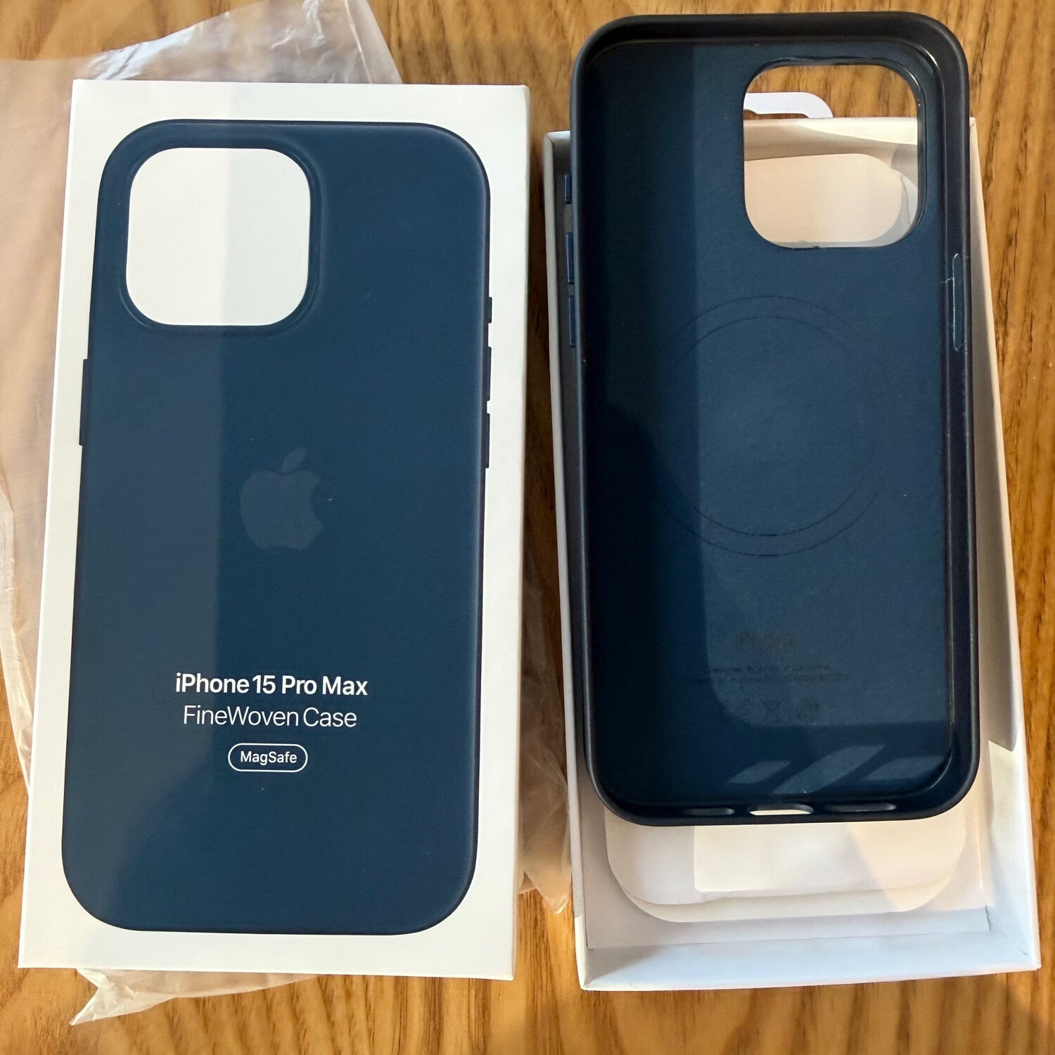 iPhone 15 /15pro/15proMax精织斜纹保护壳（现货速发） 灰褐色 15proMax