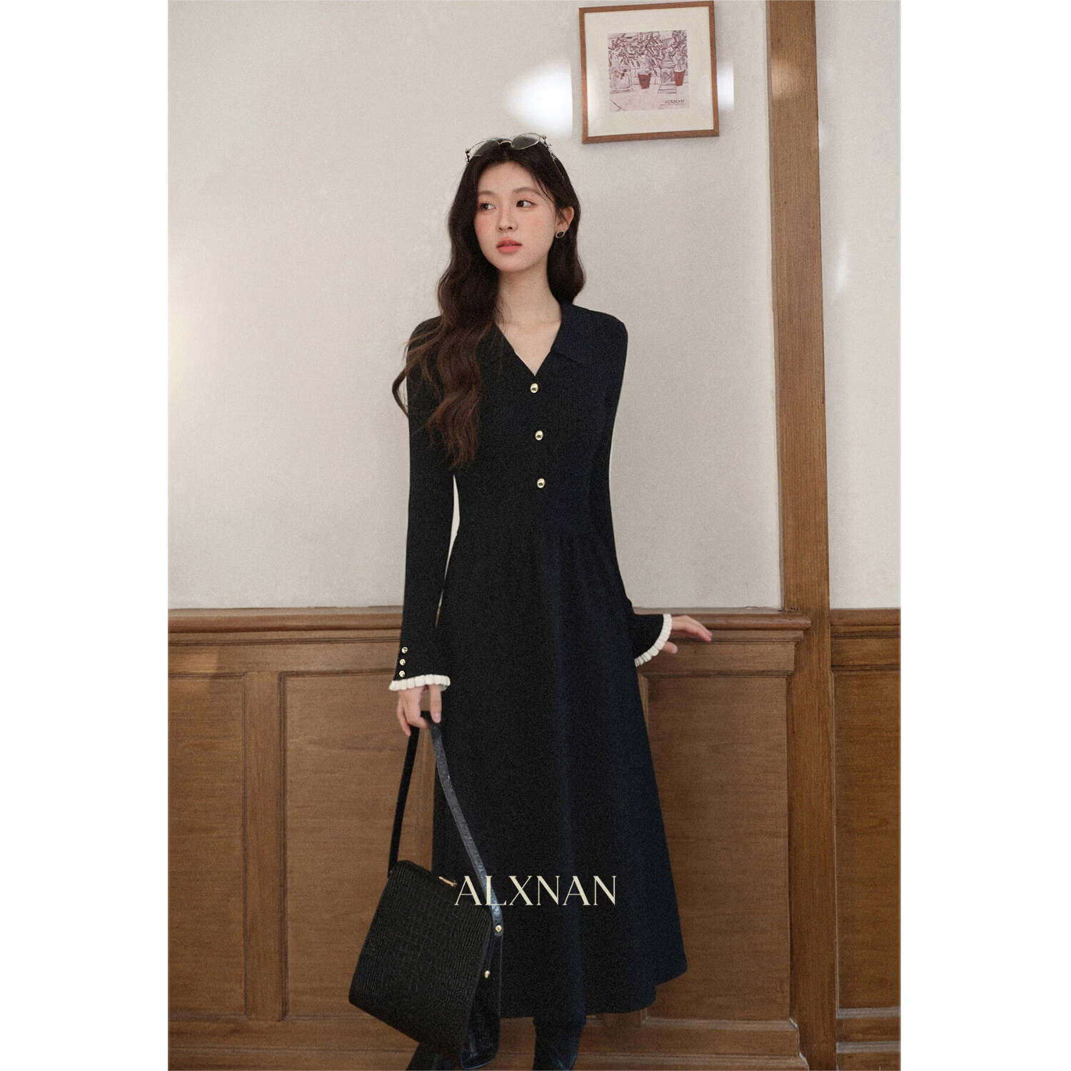 鹿向南法式V领连衣裙女新款秋冬气质显瘦小黑裙 黑色连衣裙 L