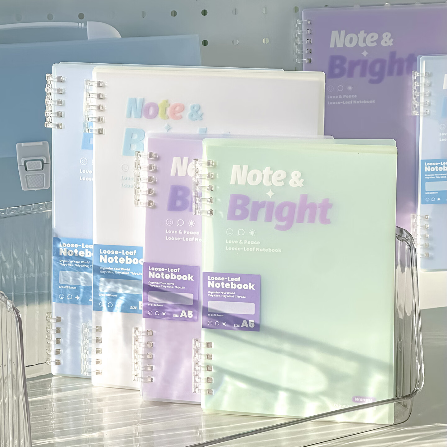 文谷（Wengu）活页笔记本子 a5/b5不硌手五孔活页本学生专用高颜值简约可拆卸侧翻横线本 清透青HC-076(A5)