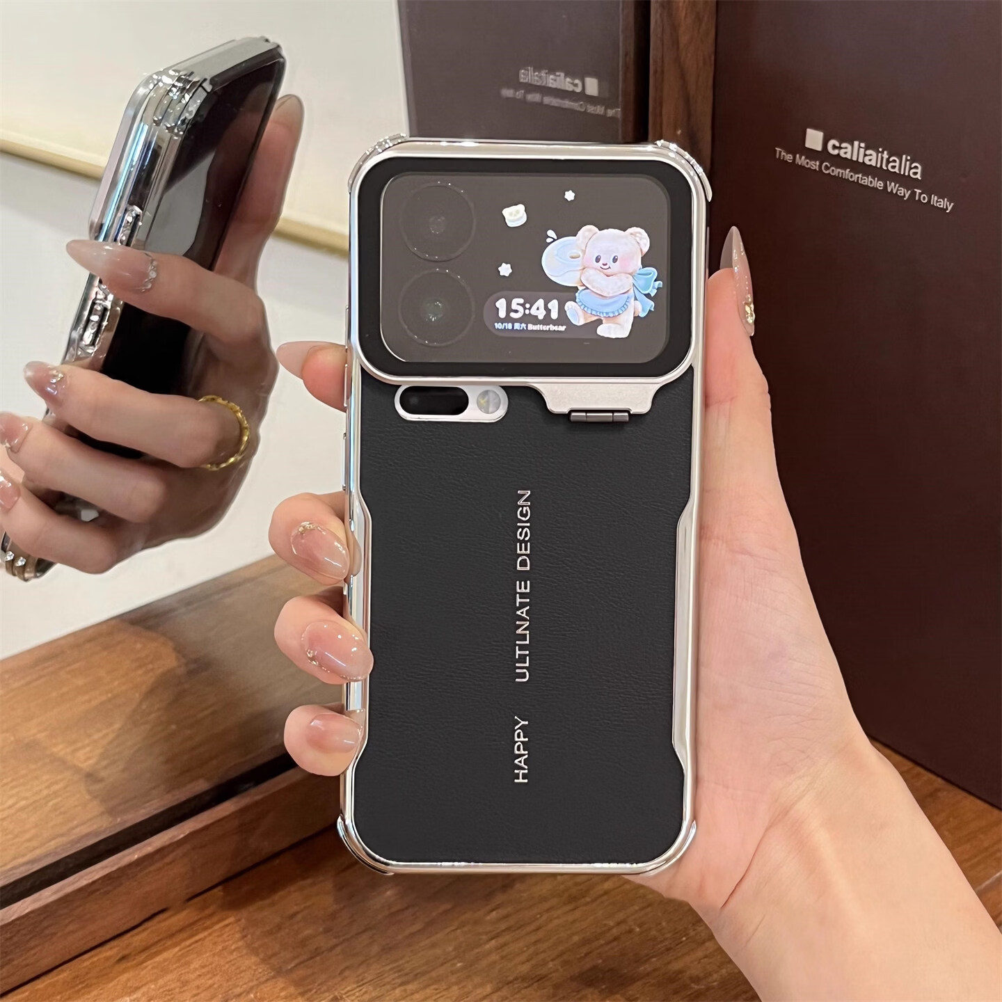 玛尔扎 适用小米17Promax手机壳隐形镜头支架皮纹xiaomi 17pro防摔高级小米15/14保护套新款带镜头膜 【雅丹黑】电镀素皮*镜头膜翻盖支架*刀锋系列 小米15 Pro