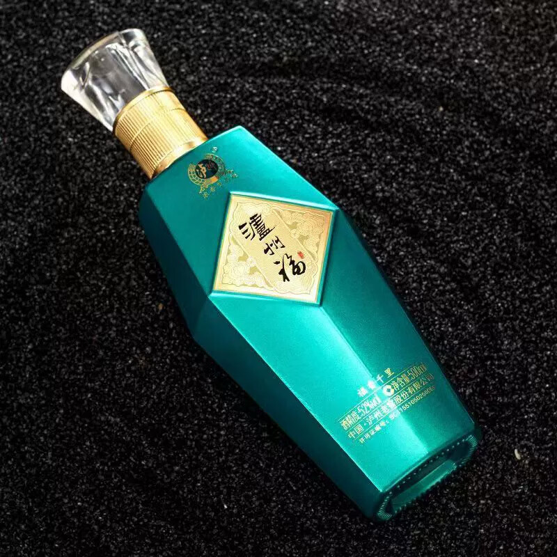 泸州福福香千里星空礼盒   泸州老窖股份出品   52度优级 浓香型白酒 52%vol 500mL 2瓶 （赠礼杯）