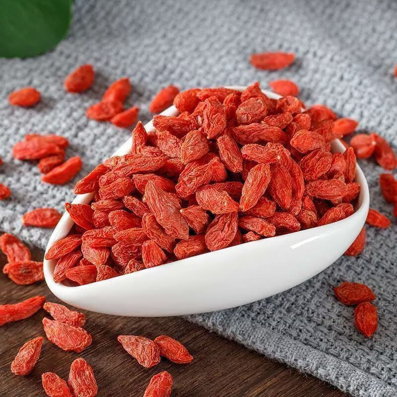 元聚祥同仁堂同款宁夏特一级新货红枸杞无熏硫正宗头茬大颗粒泡水养生茶 精选大果250克【一罐装】 250g*1罐