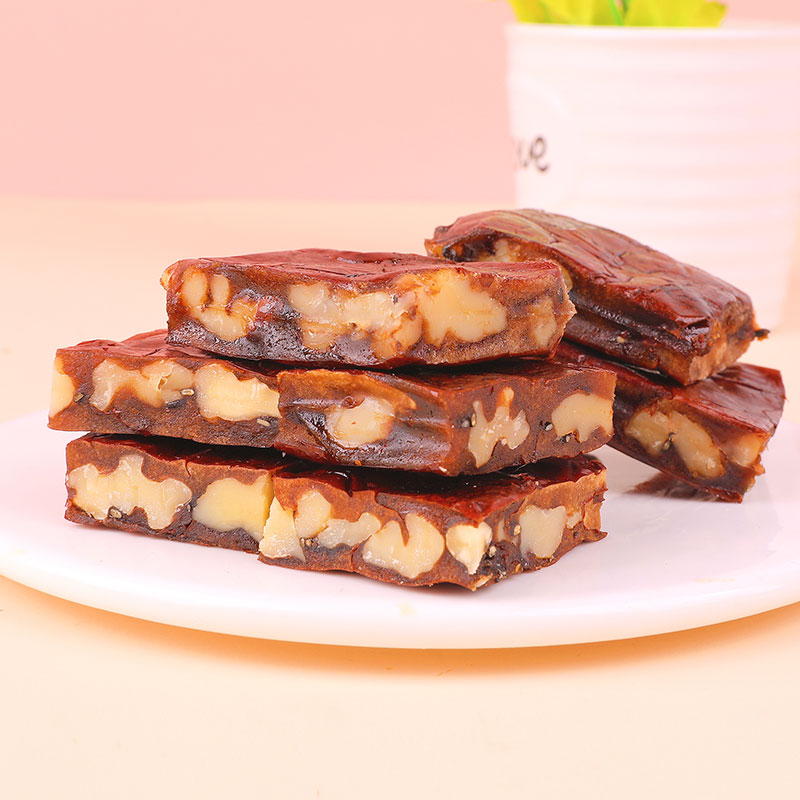 枣粮先生枣仁派零食香糯新疆红枣夹核桃夹心即食独立包装枣糕零食年货礼品 枣仁派205g*4/箱