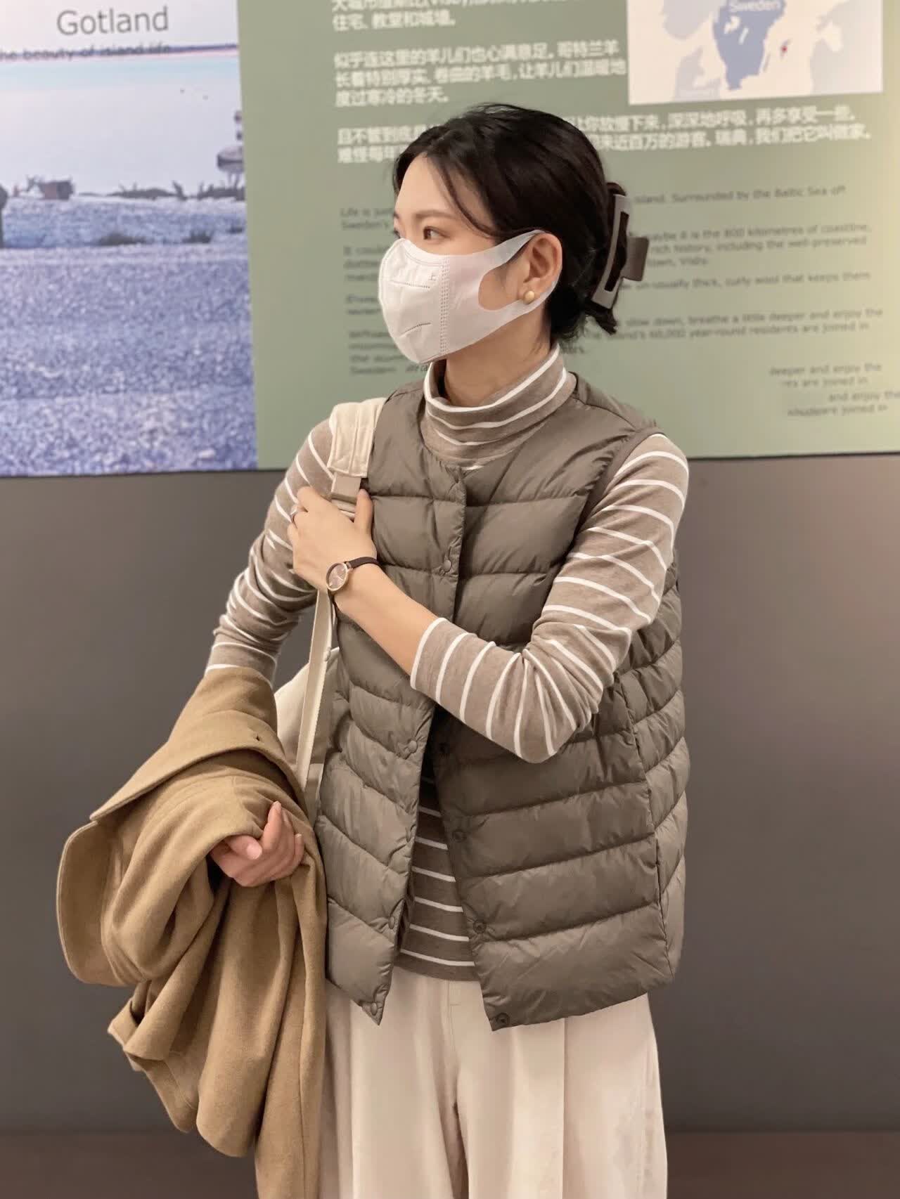 北杳中老年超薄内搭背心羽绒马甲服女短款秋冬v领配大衣内胆轻薄服