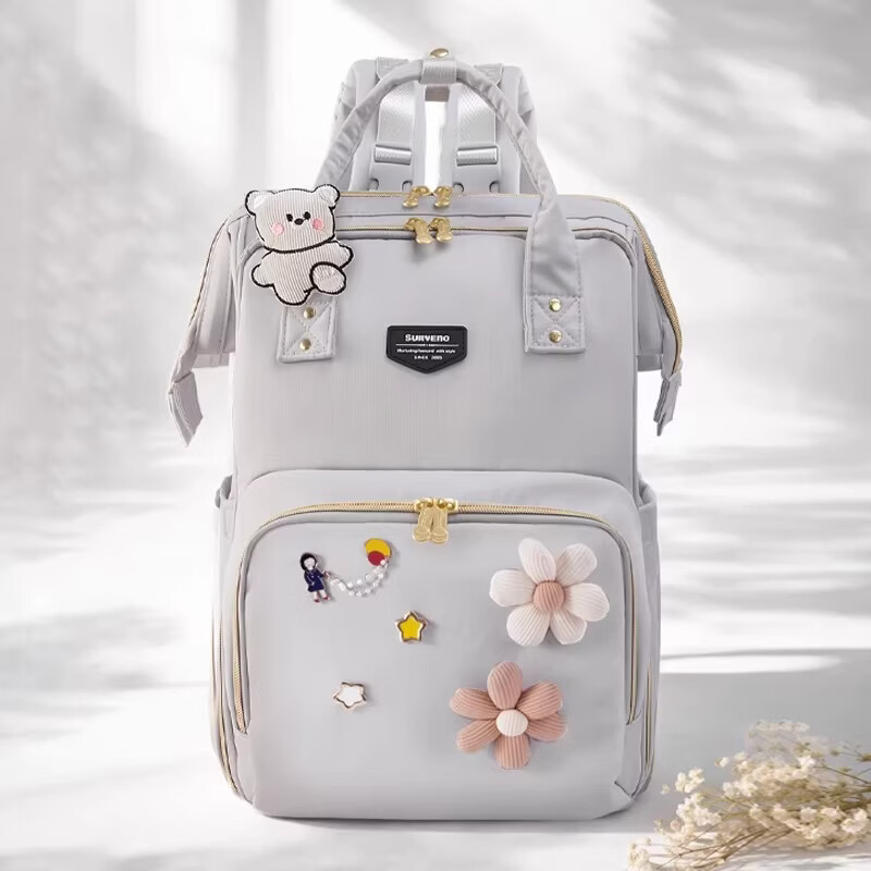 三美嬰母嬰包大容量媽媽包外出時(shí)尚手提雙肩包媽咪包母嬰外出輕便 淺灰色+花瓣卡通DIY配件