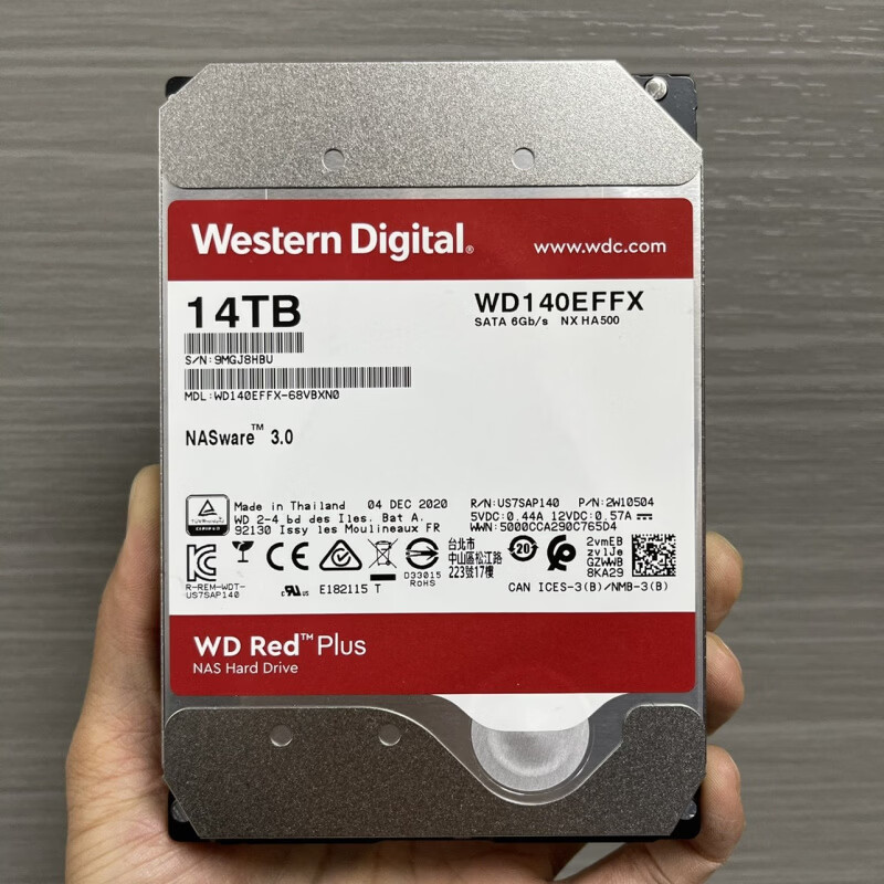 西部数据（WD）WD/西部数据 WD140EFGX红盘14T台式机NAS高速3.5寸SATA服务器14TB WD140EFFX两年包换 14TB