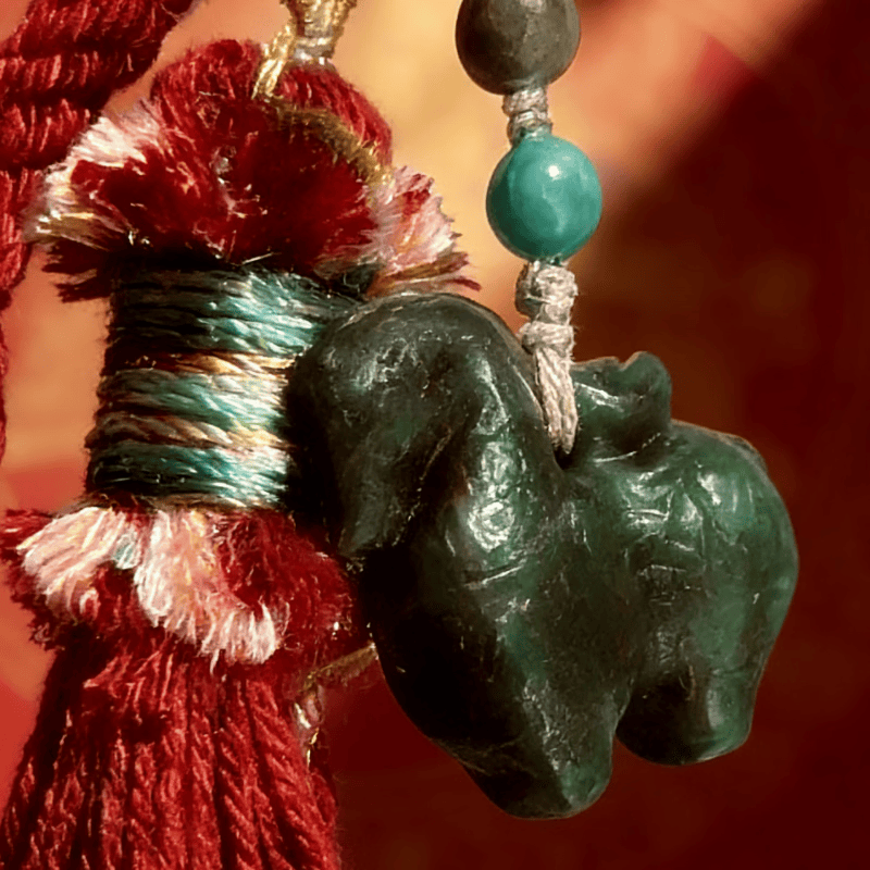 本命年田玉挂件小马红绳礼物包挂车挂 红色流苏小马包挂车挂