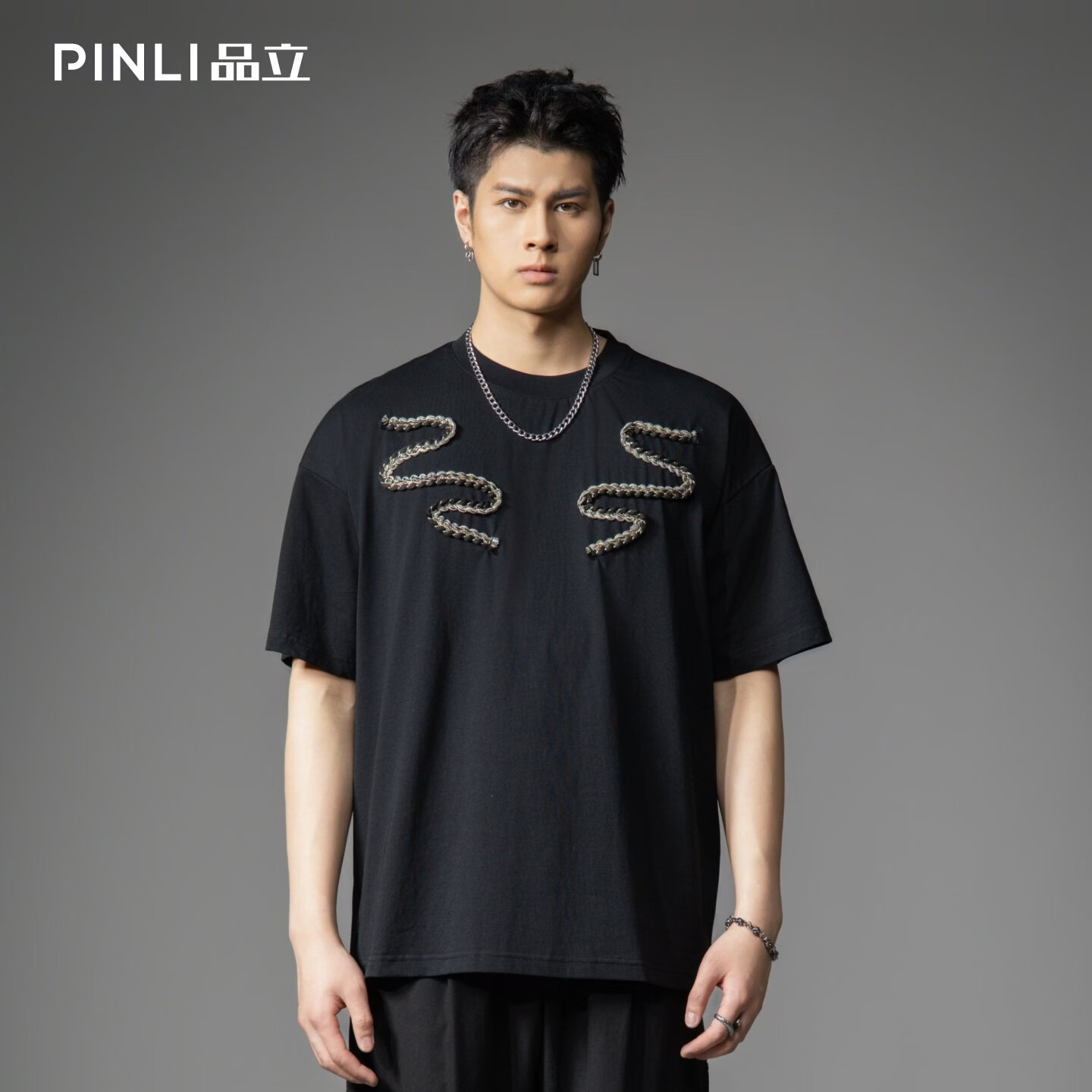 品立（PINLI）PINLI品立2026春季新款男士潮牌寬松圓領(lǐng)貼車織帶休閑短袖T恤上衣 黑色 M M170 體重130斤以下