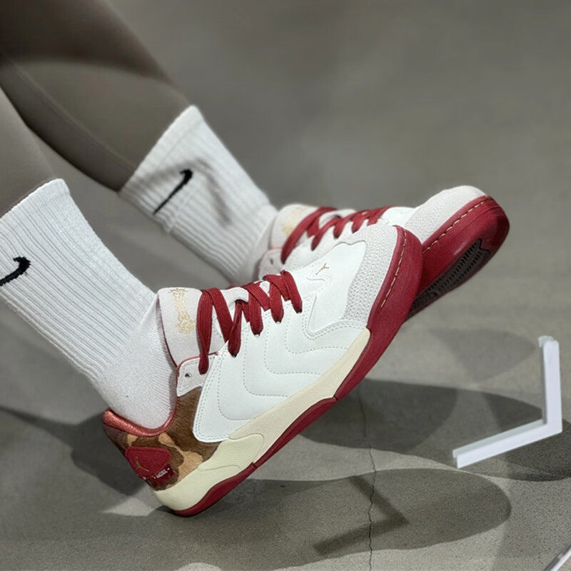 耐克（NIKE）【滔搏】新年款马年限定男女大童鞋运动鞋复古休闲鞋板鞋篮球鞋 IQ1112-011 38.5