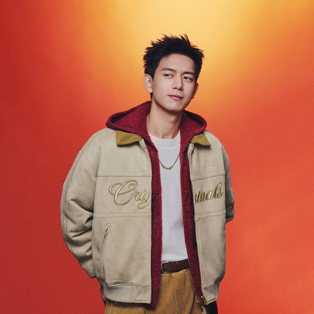 ���ϴ�˹��adidas�����ϲ��˶���Original��Ҷ������CRFT JKT PAD��ů��ĸӡ���޷� KT0674 S 1028.67Ԫ