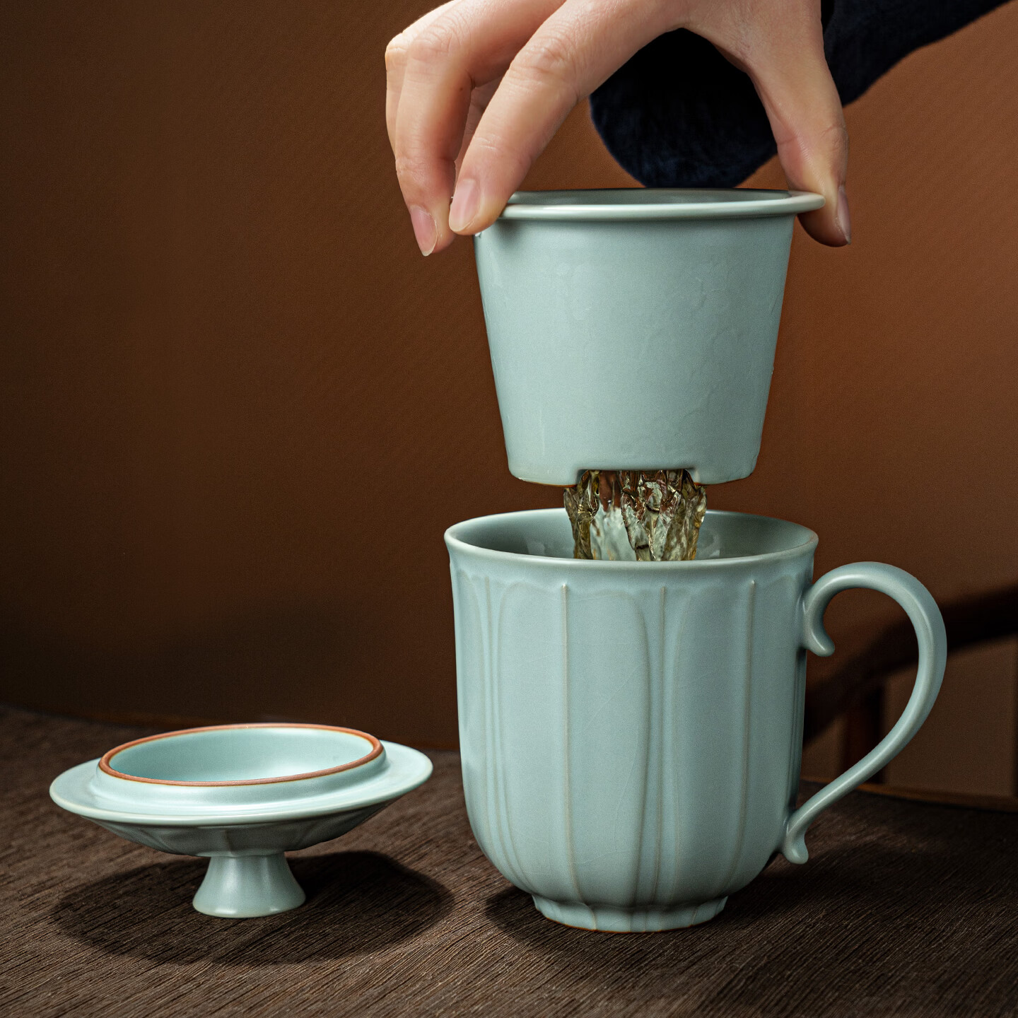 青澹墨雅汝窑茶杯茶具景德镇办公室家用泡茶高档水杯可养纯手工复古汝瓷杯 莲纹办公杯390ml