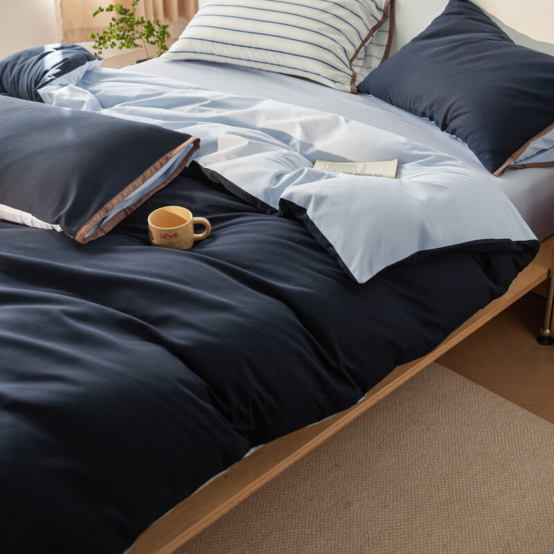 ROLAND LIVE简约全棉人字纹小提花四件套AB版双拼色被套1.8m床透气裸睡三件套 KZ 全棉小提花拼色套件-人字纹藏青 小号 床单款 【被套150*200cm】