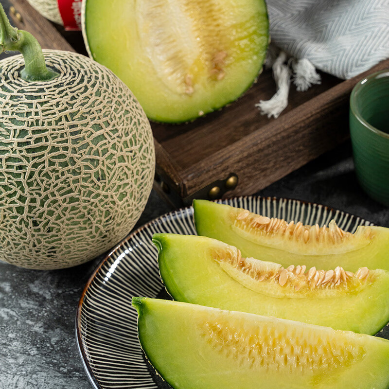 佳农贵妃球网纹瓜新鲜甜瓜清甜细腻多层次口感当季水果 4.5斤两枚装