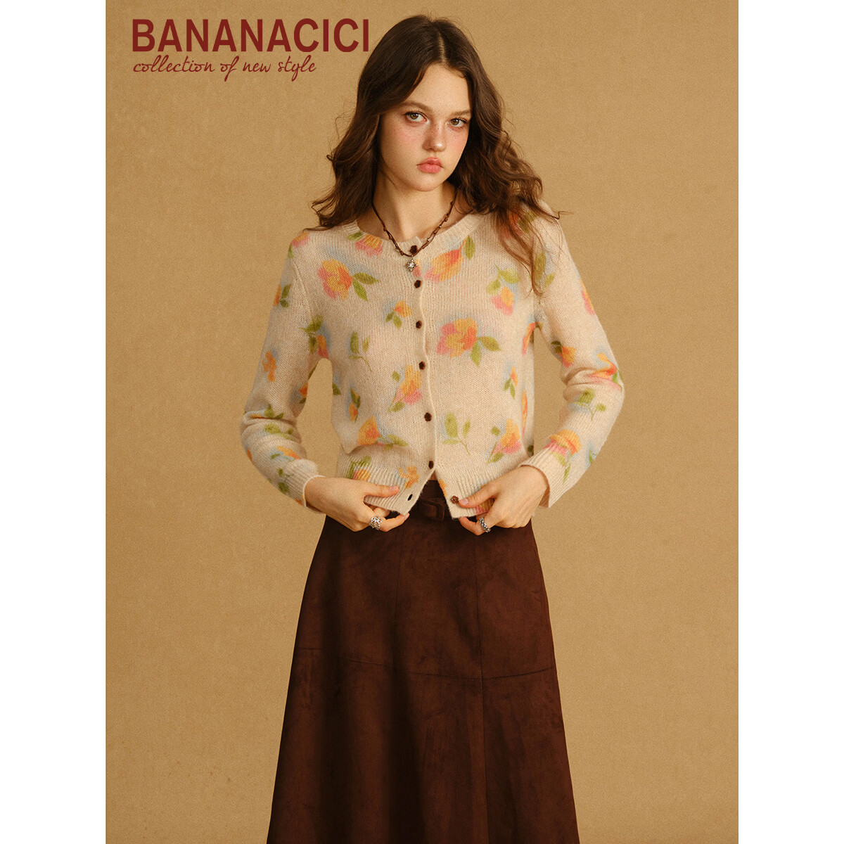 banana cici2026年春季新款天丝羊驼羊毛花卉圆领长袖针织开衫C2S1MY506 杏色 L