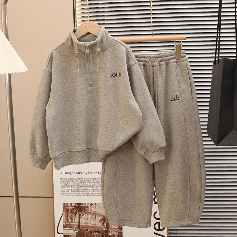 ���ܻ���ͯ��װ����������װ�¿��ͯ�·�ʱ���к���ͯ�ﶬ�˶�����˧�� ����� 140 ����(����135cm-140cm) 143.94Ԫ