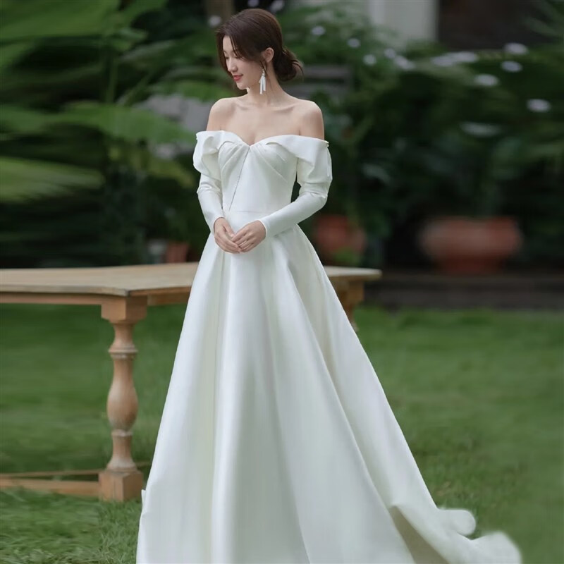 泽卡狼(zekalang)高端韩式缎面轻婚纱长袖白色简约出门纱鱼尾收腰小